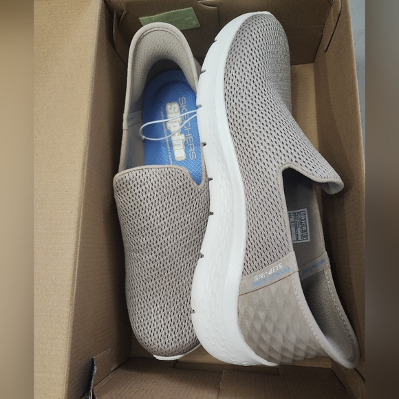 Skechers Shoes - Skecher hands free slip-ins